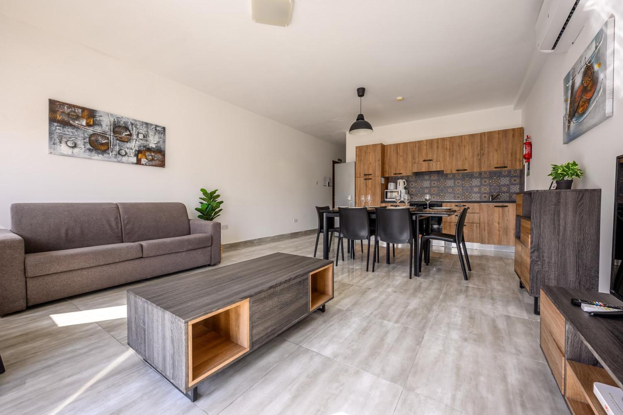 F11 Room 2, Private Room Two Single Beds Shared Bathroom In Shared Flat Msida Eksteriør bilde